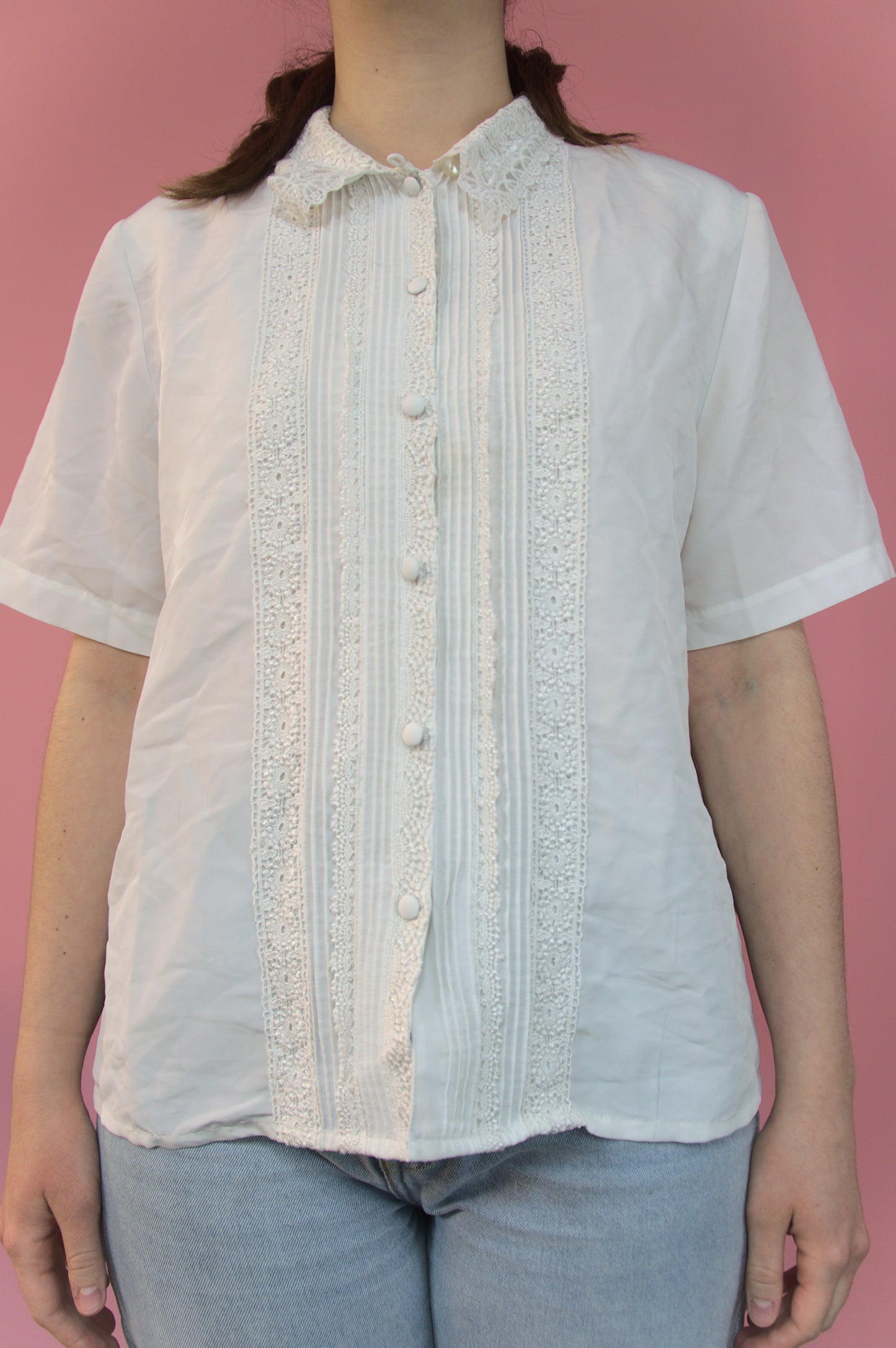 Blouse blanche à dentelle