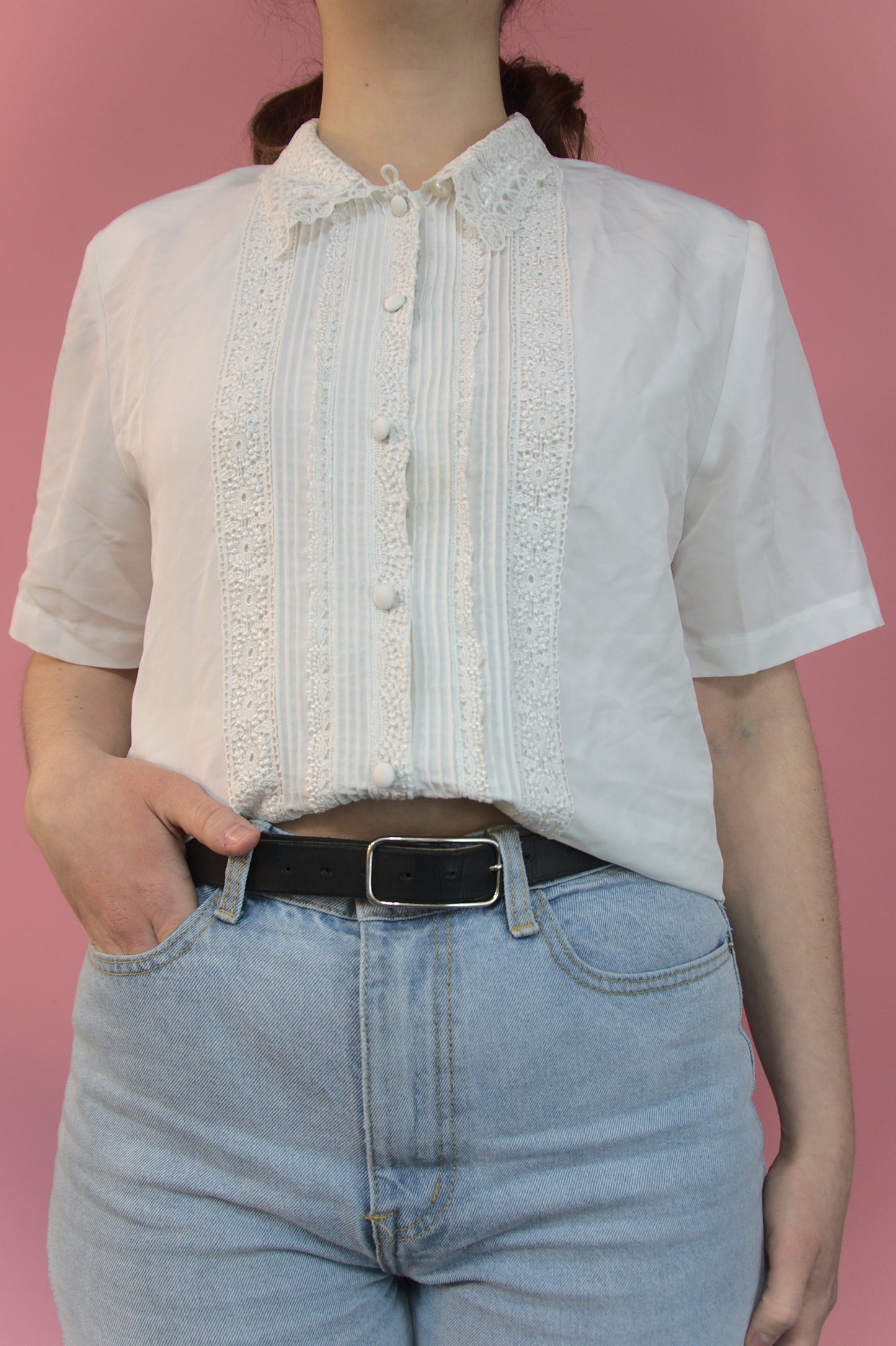 Blouse blanche à dentelle
