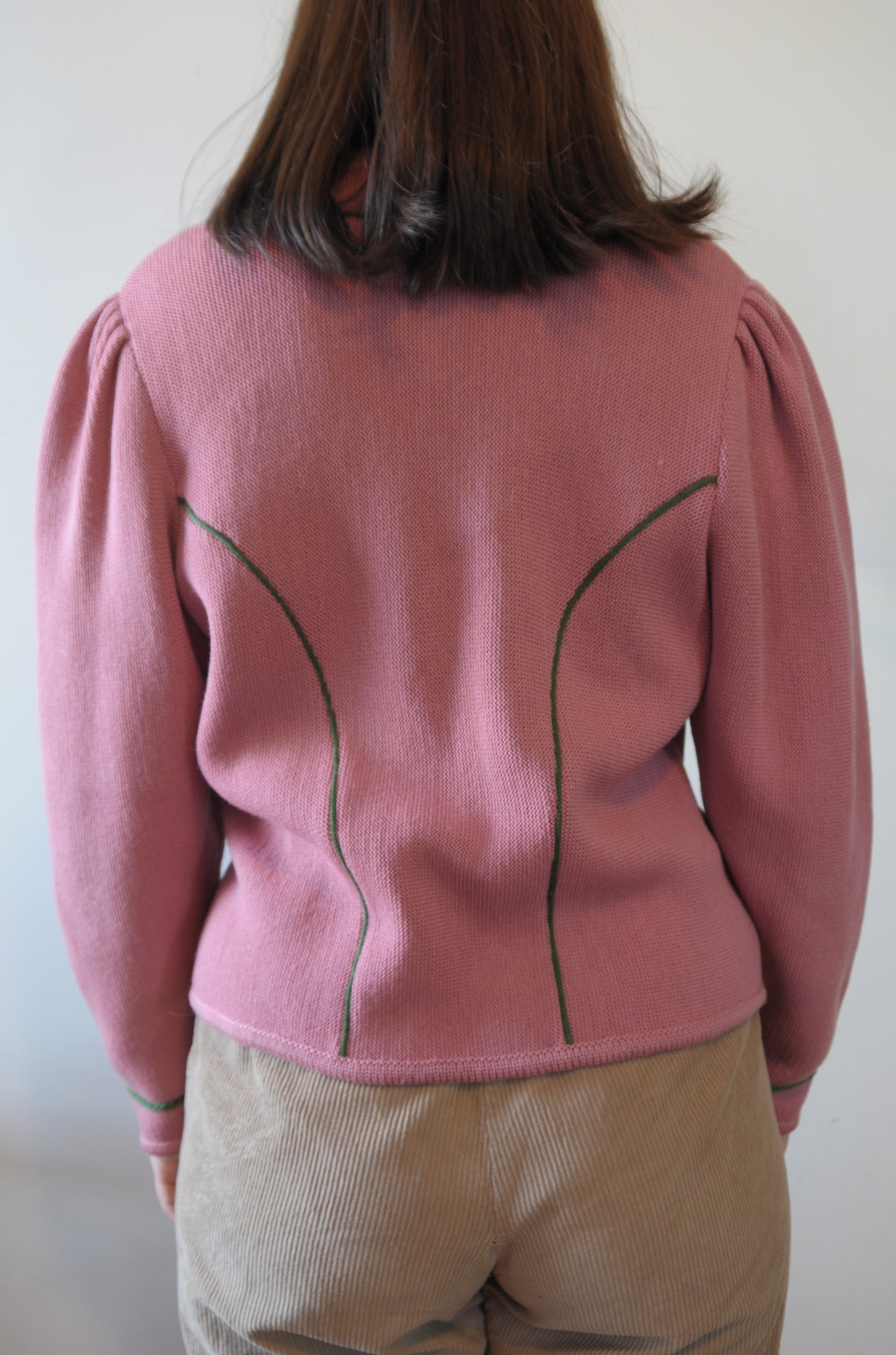 Cardigan en laine rose et vert