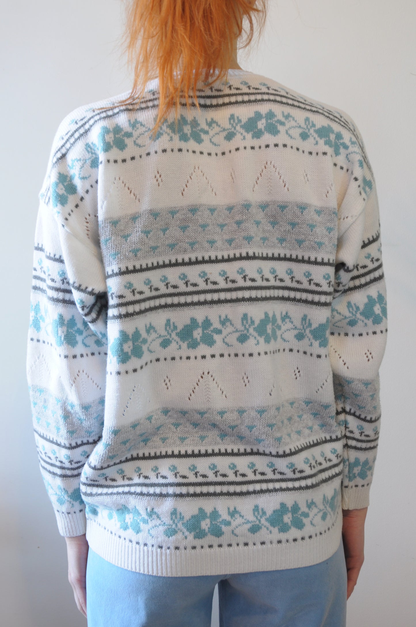 Cardigan mignon fleuri
