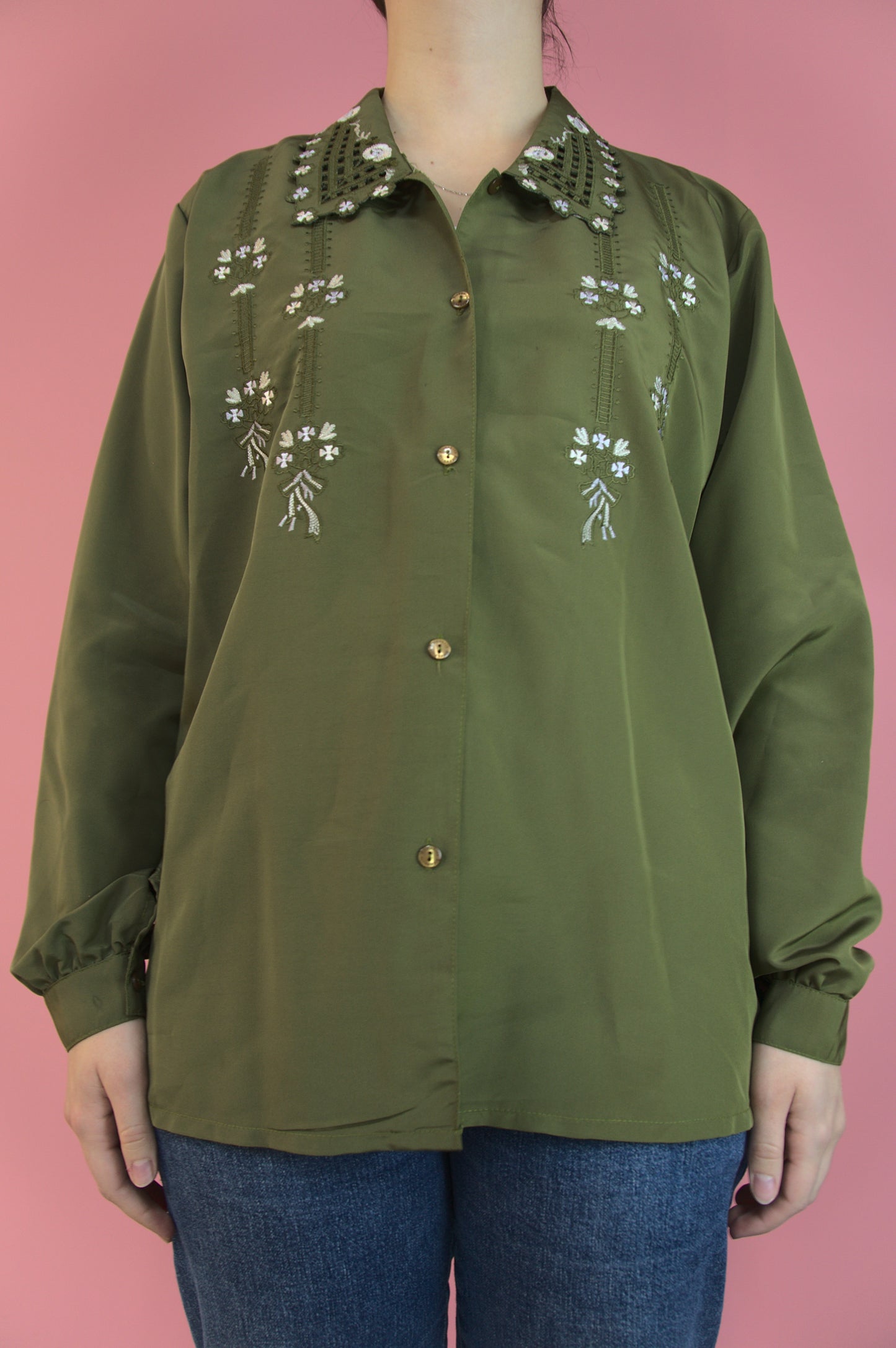 Blouse verdure et petites broderies