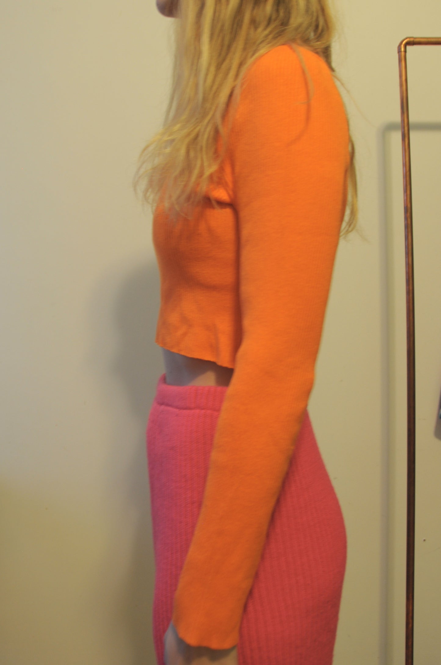 Col roulé orange neon